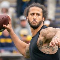 Quarterback Colin Kaepernick sucht weiter einen Ausweg aus seiner Isolation in der Football-Profiliga NFL und hat sich den New York Jets angeboten.