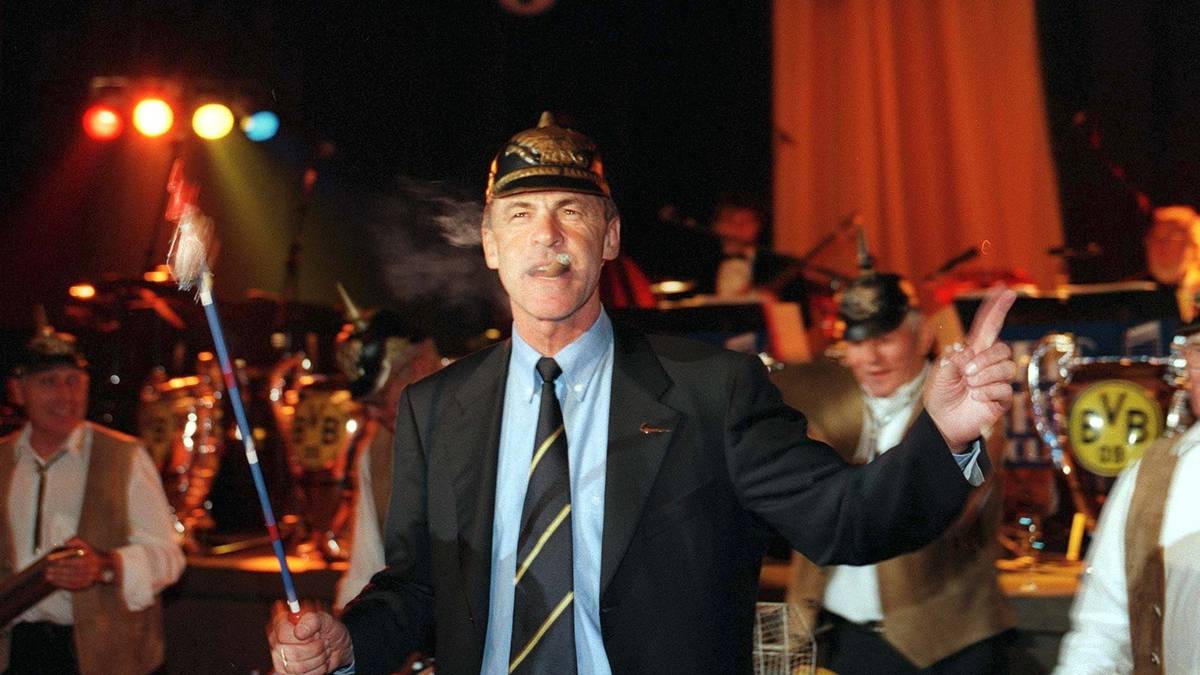 PLATZ 4: OTTMAR HITZFELD (25) - Seine Mannschaften führte Hitzfeld als Trainer stolze 25 Mal zu einem Titel. Darunter befinden sich sieben Meisterschaften in Deutschland sowie zwei Erfolge in der Königsklasse: Davor sammelte Hitzfeld auch sechs Trophäen in der Schweiz