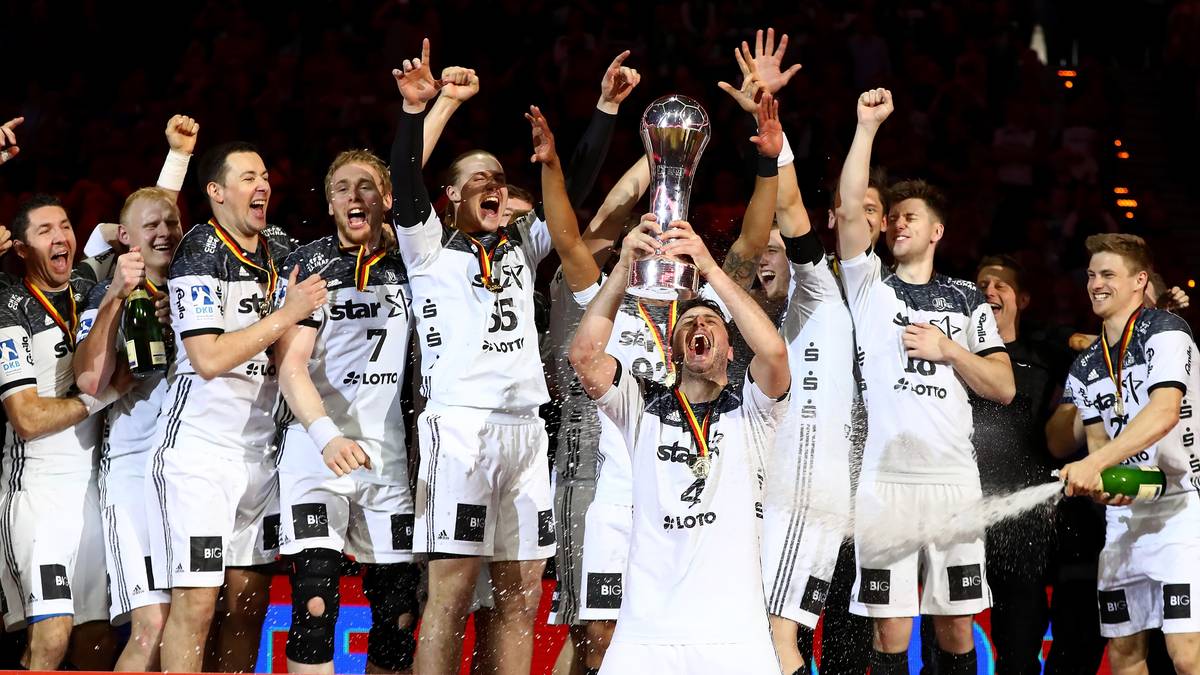 Investiert wurde in Spielmacher Miha Zarabec sowie den beiden Außen Emil Frend Öfors und Ole Rahmel. Bei den Leistungsträgern gibt es keinen Abgang zu verzeichnen. Weinhold, Duvnjak und Co. werden den Rhein-Neckar Löwen ordentlich einheizen und sind Herausforderer Nummer eins