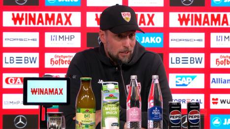 Eine umstrittene Gelb-Rote Karte gegen Nick Woltemade sorgt bei Stuttgarts Trainer Sebastian Hoeneß für Unmut. Der Coach übt Kritik an Schiedsrichter Daniel Schlager.