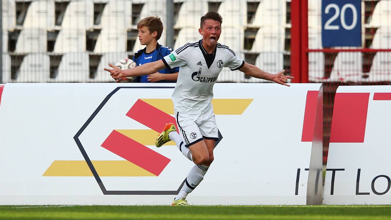 Schalke macht Reese zum Profi