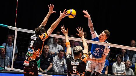 Der Sieg der Berlin Recycling Volleys gegen Herausforderer VfB Friedrichshafen war nur ein weiterer Schritt auf der Mission Titelverteidigung in der Volleyball Bundesliga 