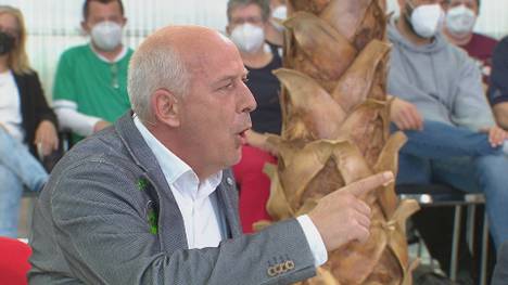 Im STAHLWERK Doppelpass mischt Mario Basler mit seinen Sprüchen und kernigen Aussagen die Runde auf. Wie gewohnt nimmt der SPORT1 Experte kein Blatt vor den Mund.