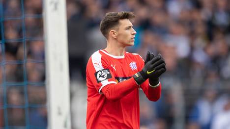 Der VfL Osnabrück mit Torhüter Nils-Jonathan Körber steuert in Richtung zweite Liga