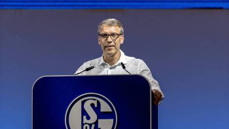 Der Aufsichtsrat des FC Schalke 04 hat Peter Knäbel am Dienstag einstimmig zum neuen Vorstand Sport und Kommunikation bestellt. 