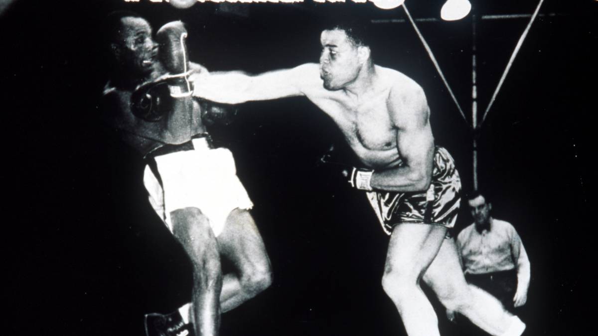 Louis trug durch seinen sportlichen Erfolg und seine Popularität auch viel dazu bei, dass das rassistisch geprägte Amerika sein überholtes Weltbild in Frage stellte - auch als Motivator der US-Truppen während des Zweiten Weltkriegs trat er vielfach in Erscheinung