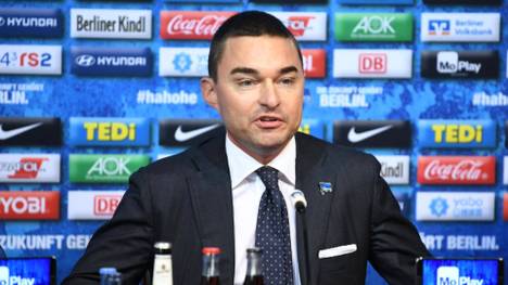 Lars Windhorst hat sein Engagement bei Hertha BSC als Fehler bezeichnet. Der Klub zeigt sich über die Aussage verwundert. 