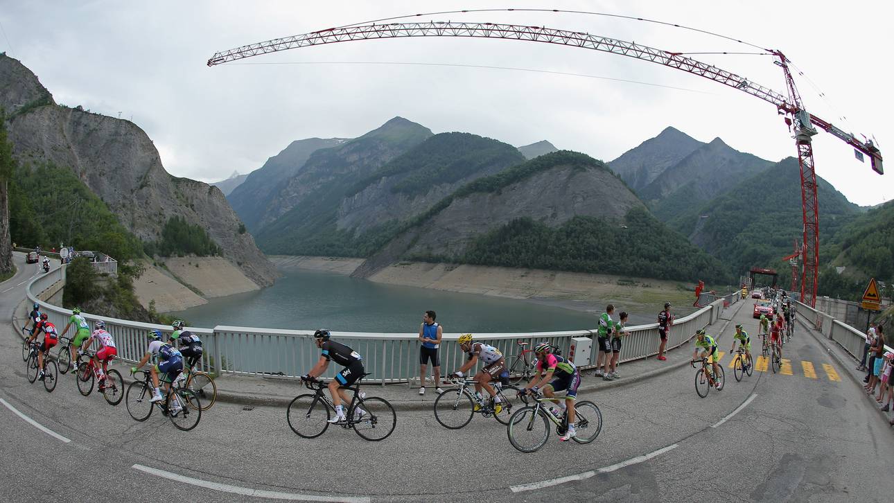 Tour de France reagiert auf Erdrutsch