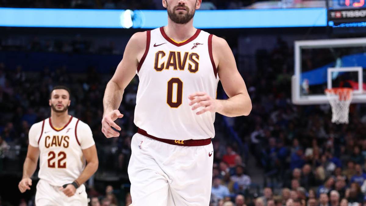 KEVIN LOVE (Cleveland Cavaliers): Der einstige Topstar ist einer der heißesten Trade-Kandidaten. Aktuell spielt er aber eine durchwachsene Saison und ist wegen seines hoch dotierten Vertrags nicht allzu leicht unterzubekommen. Die Portland Trail Blazers und die Miami Heat gelten als mögliche Abnehmer