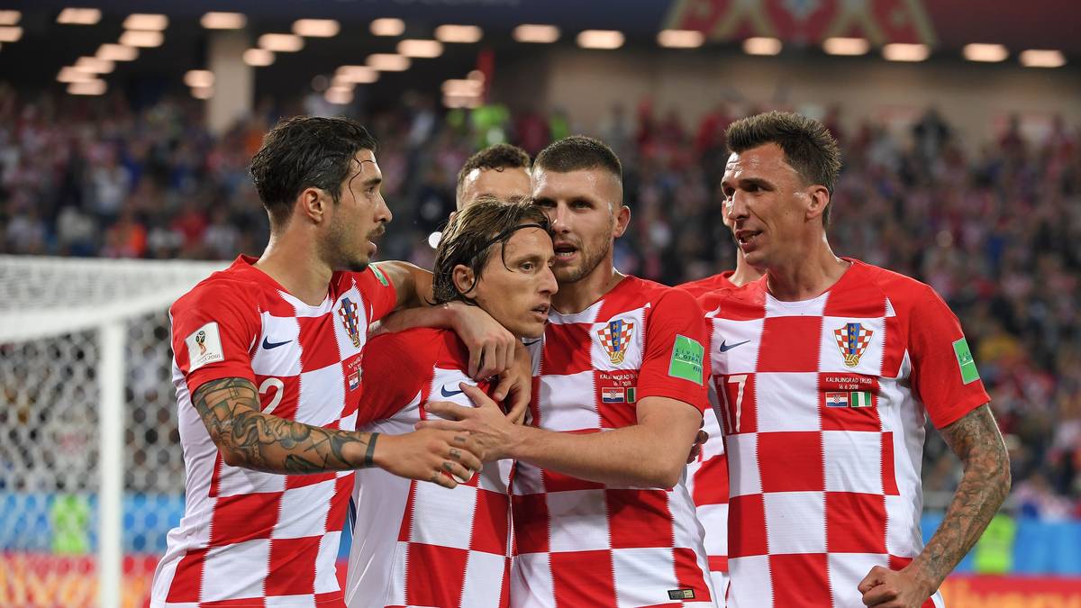 GRUPPE E: KROATIEN - Vize-Weltmeister Kroatien qualifizierte sich seit 2004 stets für die EM-Endrunde. Nach der starken WM mussten die Kroaten jedoch den Abstieg in der Nations League hinnehmen