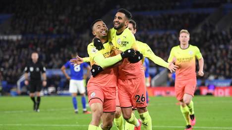 Gabriel Jesus (l.) schoss Manchester City im Verfolgerduell gegen Leicester zum Sieg