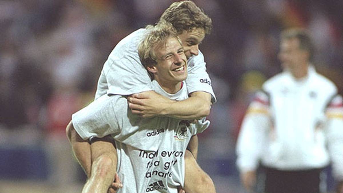 Der Kleine und der Große: Klinsmann trägt "Icke" Häßler