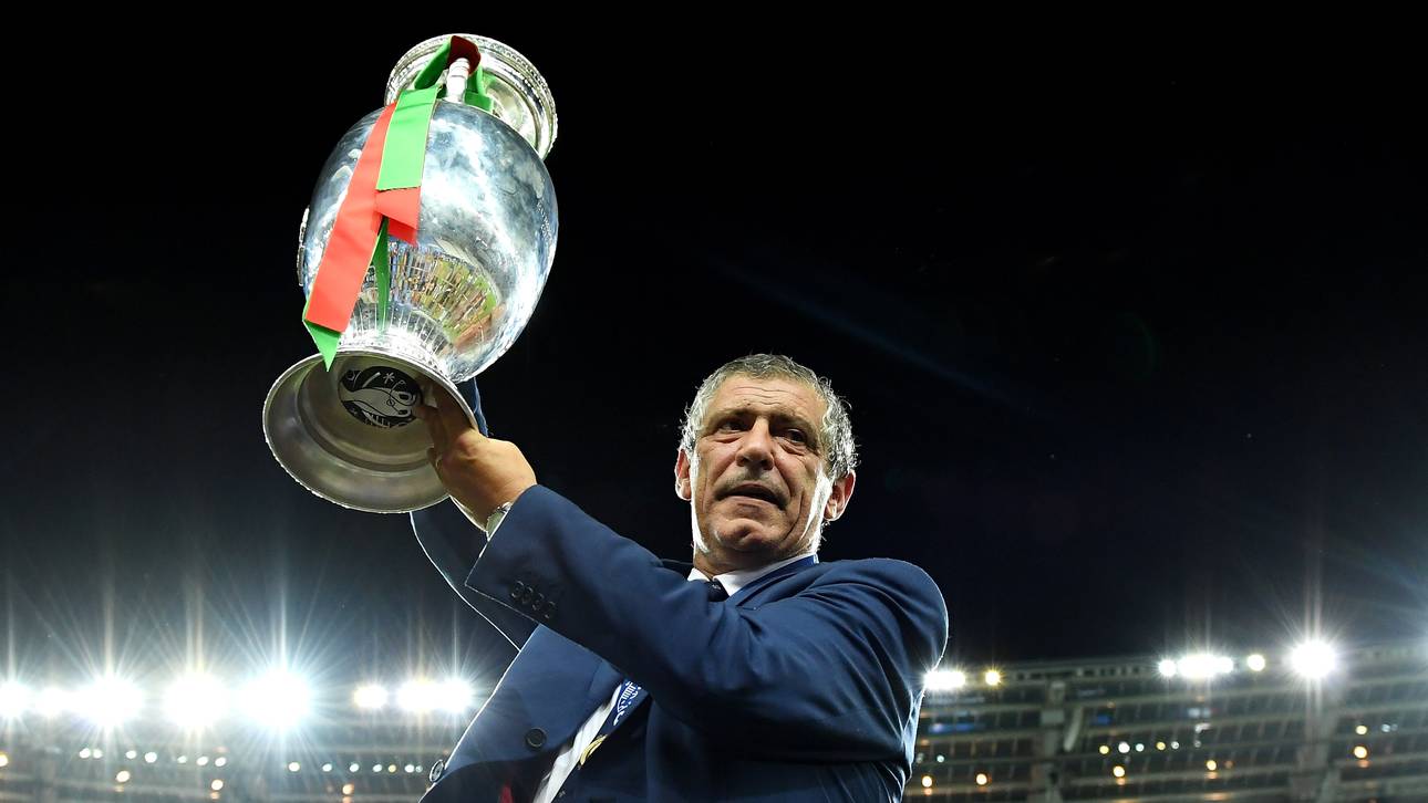 Portugal verlängert mit Coach Santos