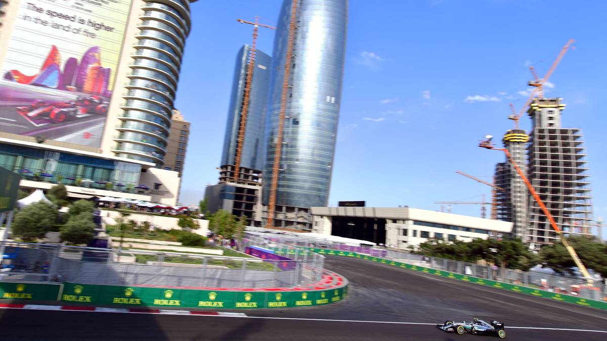 Das erste Rennen der Formel 1 in Aserbaidschan steht vor der Tür. SPORT1 hat die Bilder des Rennens.