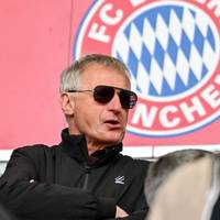 Michael Reschke erklärt, wie der neue Trainer des FC Bayern sein müsste. Verwundert zeigt sich der ehemalige Technische Direktor des FCBüber das Auftreten von Thomas Tuchel. 