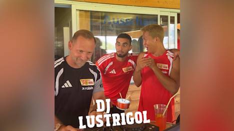 Im Trainingslager von Union Berlin kommt neben harter Arbeit auch der Spaß nicht zu kurz: Trainer und Spieler sorgen mit ihren Talenten für Unterhaltung, bevor es im DFB-Pokal und in der Bundesliga wieder ernst wird.