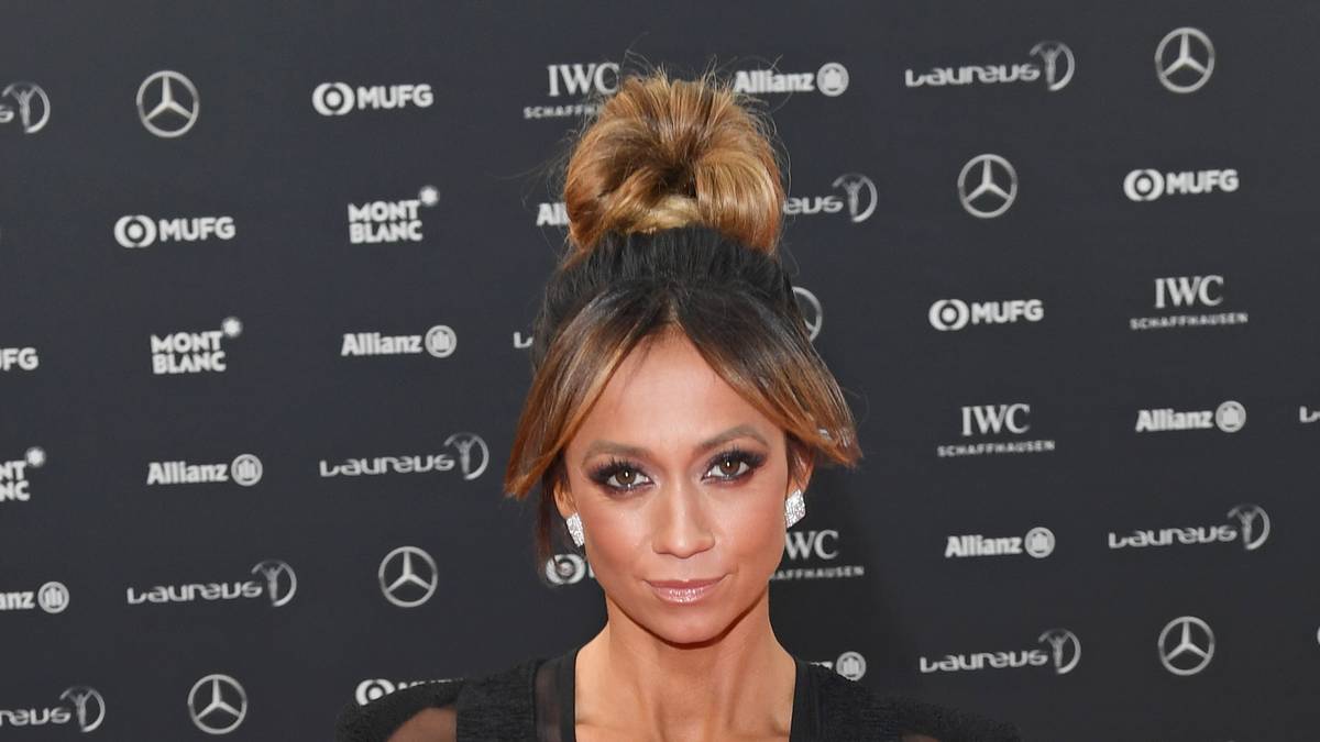 Die britische Sportjournalistin Kate Abdo lässt auf dem roten Teppich der Laureus Sports Awards tief blicken. Der Preis gilt als bedeutendste Auszeichnung der Sportwelt. SPORT1 zeigt, wer schon auf dem Roten Teppich einen preisverdächtigen Auftritt hingelegt hat
