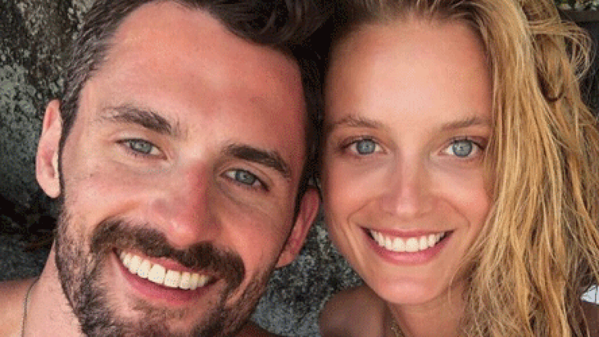 Seit 2016 ist Kevin Love mit Kate Bock liiert. Bock ist als Model gut im Geschäft und modelte in der Vergangenheit unter anderem als Swimsuit Model für die "Sports Illustrated"