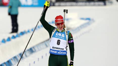 Denise Herrmann jubelt nach ihrem Sieg beim WM Einzelrennen