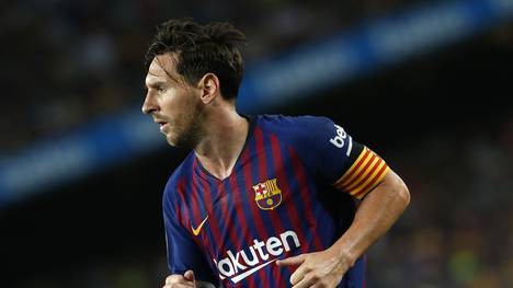 Lionel Messi wird ab der kommenden Saison wohl ein verändertes Logo auf der Brust tragen