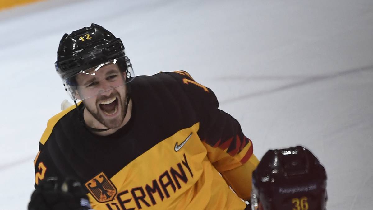 Macek war es, der gegen Finnland das erste deutsche Tor des Turniers erzielte. Im Halbfinale gegen Kanada gelang dem 25-Jährigen der wichtige 1:0-Führungstreffer