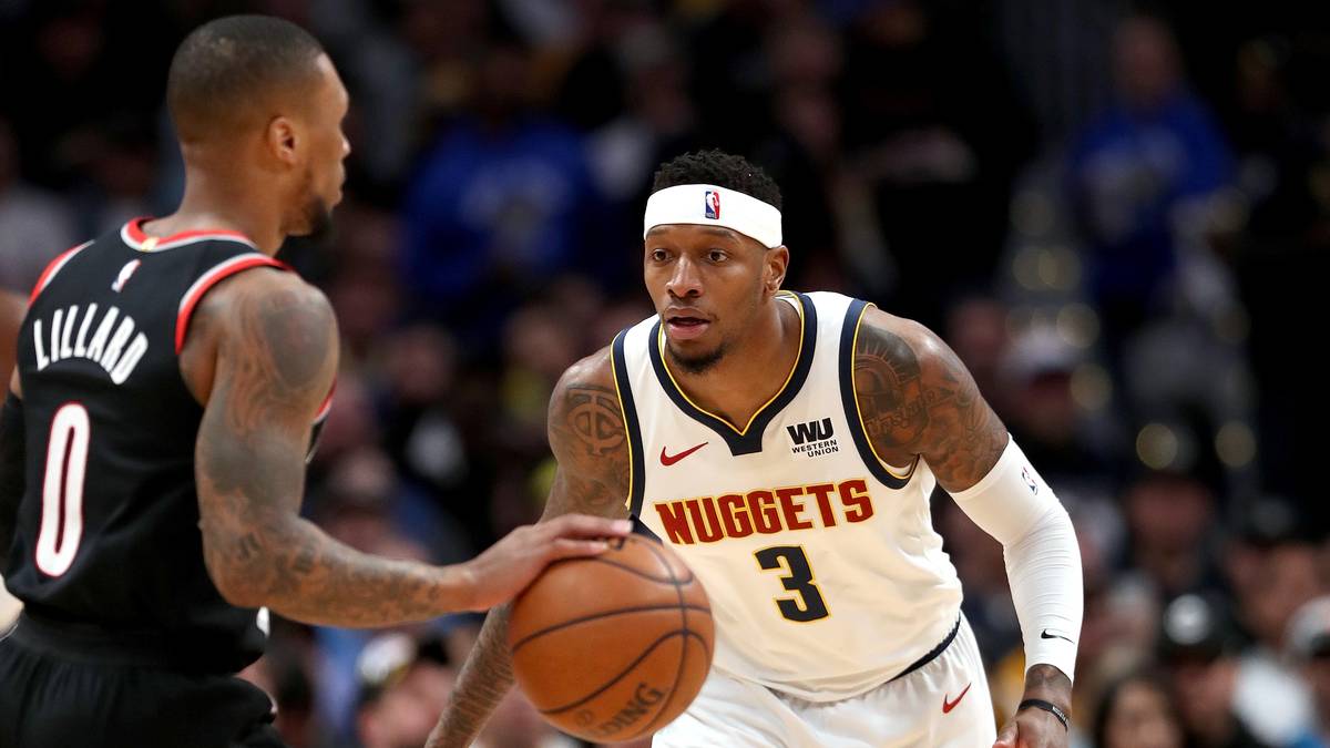 TORREY CRAIG: Gerade einmal 5,7 Punkte und 3,5 Rebounds steuerte Craig in der vergangenen Saison im Schnitt bei, allerdings gilt er auch als Defensivspezialist. Im Sommer arbeitete er hart an seinem Dreier, den er von 30 Prozent Trefferquote in der regulären Saison auf 47 Prozent in den Playoffs steigerte. Nun möchte er konstant auf Playoff-Niveau treffen, dann kann er den Nuggets auch in der Defense länger weiterhelfen