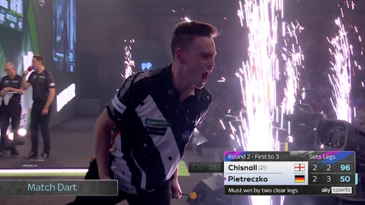 Krimi pur! Diese Momente erlösen die deutschen Darts-Fans