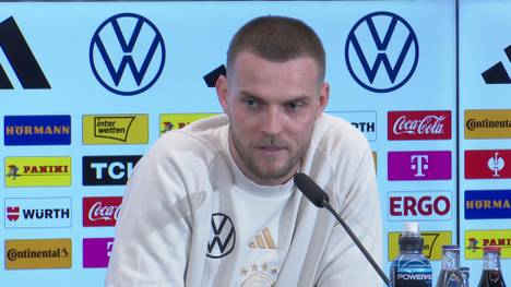 Marvin Ducksch wurde von Julian Nagelsmann unter anderem wegen seiner "Verrücktheit" nominiert. Auf der DFB-PK spricht der Stürmer, was ihn als Fußballer ausmacht. 