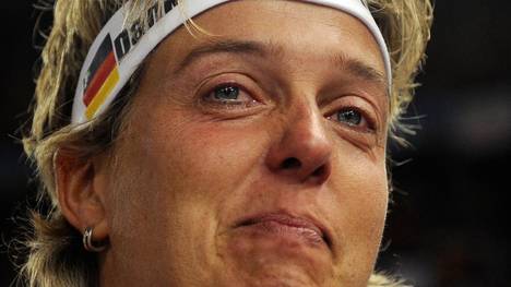 Germany's Steffi Nerius cries after winn