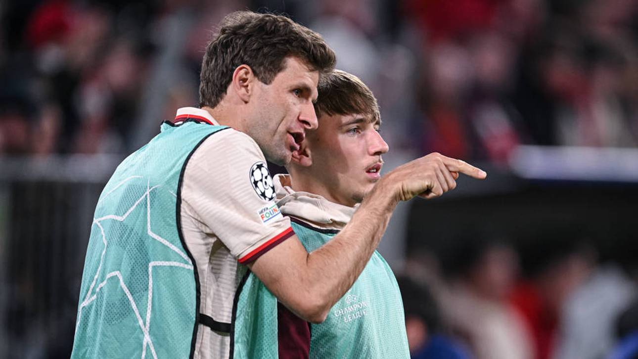 Thomas Müller nahm Lennart Karl schon unter seine Fittiche 