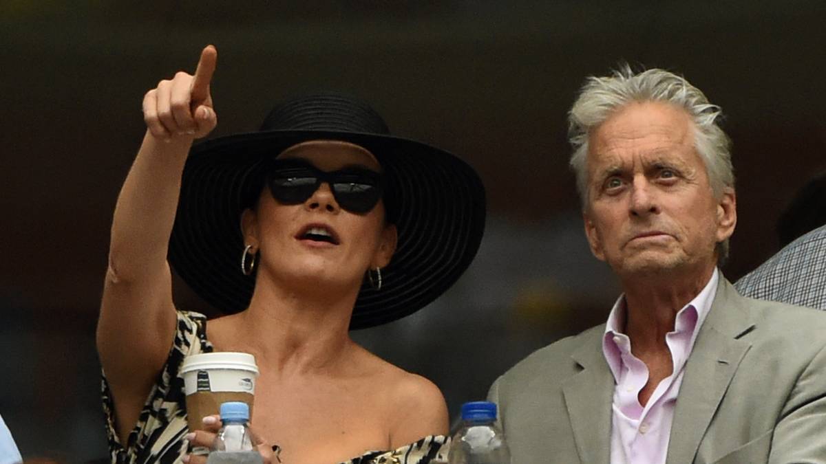 Auch ein Seitenwechsel hilft nicht - die Kameras fangen die Schauspieler trotzdem ein