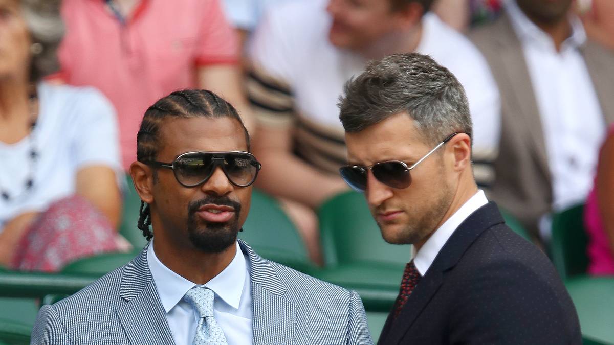 Auch viele Prominente lassen sich die Achtelfinalspiele der Damen und Herren nicht entgehen. Skandal-Schwergewichtboxer David Haye (l.)  plaudert mit seinem Landsmann Carl Froch. Dieser war Weltmeister im Supermittelgewicht