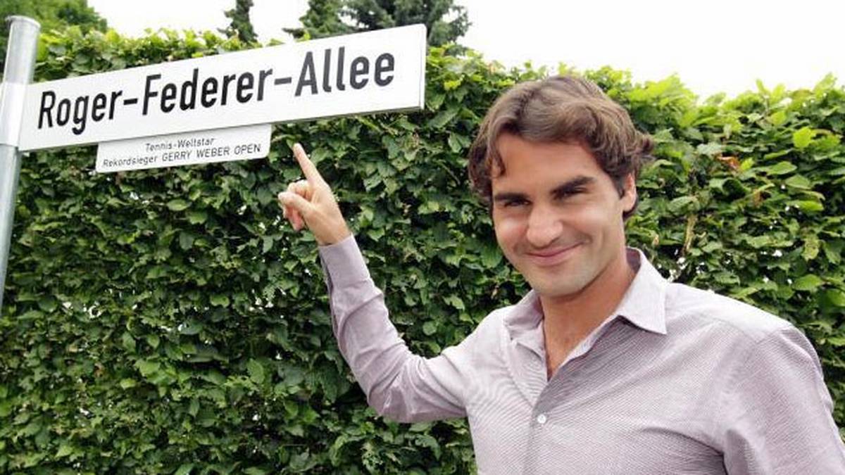Was die Marke "RF" auch ausmacht, ist Federers unglaubliche Beliebtheit bei den Fans. Knapp 15 Mio. Follower hat der 34-Jährige auf Facebook, nach Federer wurde beim Turnier in Halle/Westfalen sogar eine Straße benannt