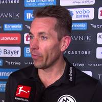 Nach kuriosen Elfer-Situationen: Stieler und Adli mit Trikot-Tausch