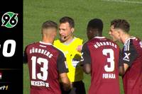 Nürnberg und Hannover trennen sich torlos. Schiedsrichter Felix Zwayer zieht mit Abpgiff den Unmut der Clubberer auf sich.