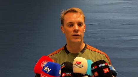 In der jüngeren Vergangenheit hatte Manuel Neuer immer wieder mit kleineren Muskelverletzungen zu kämpfen. Nach seinem Gala-Auftritt im Hinspiel des Champions-League-Viertelfinals gegen Real Madrid spricht der 40-Jährige über die Hintergründe dieser Blessuren sowie über seine Zukunft beim FC Bayern München.