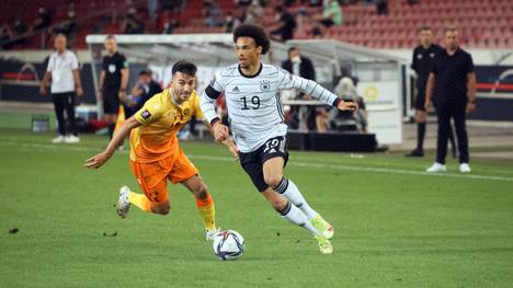 Leroy Sané legt im DFB-Team zwei überzeugende Auftritte hin. Das Selbstvertrauen scheint zurück zu sein - hilft ihm das auch beim FC Bayern?