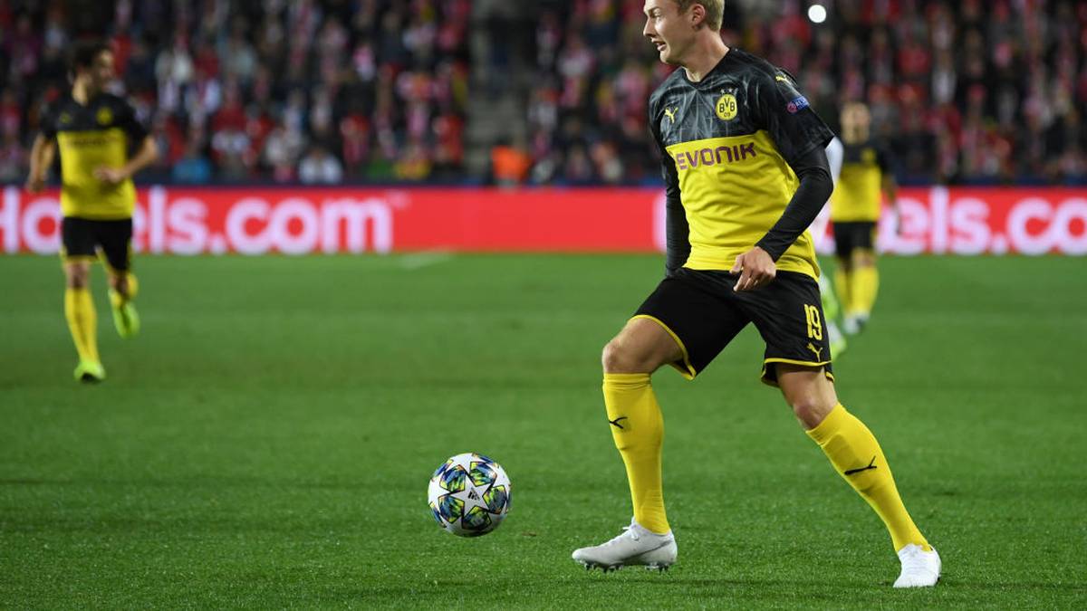JULIAN BRANDT: Weil Kapitän Marco Reus erkrankt fehlt und auch Mario Götze erst von einem grippalen Infekt genesen ist, könnte Brandt eine der beiden zentralen offensiven Positionen im Dortmunder 4-2-3-1 einnehmen. Zeigte seine Klasse im BVB-Dress bisher noch zu selten, dennoch PUNKT FÜR DORTMUND, 4:6
