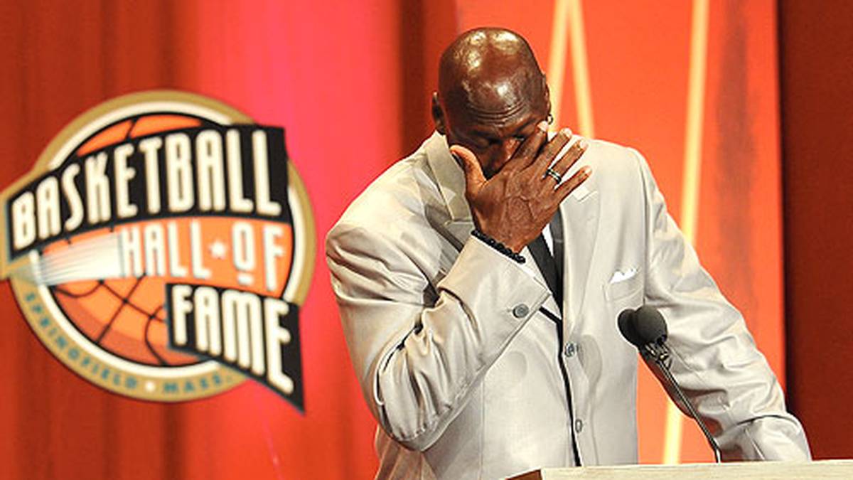 Er kann sich auch nach Jahren nur schwer vom Spiel lösen und liefert eine denkwürdige Abrechnung mit Weggefährten. Er schließt mit einer nicht ganz ernstgemeinten Ankündigung: "Ihr solltet nicht überrascht sein, wenn ihr mich mit 50 Jahren noch einmal in der NBA seht." Seine Ankündigung machte der inzwischen 56-Jährige allerdings nicht wahr.