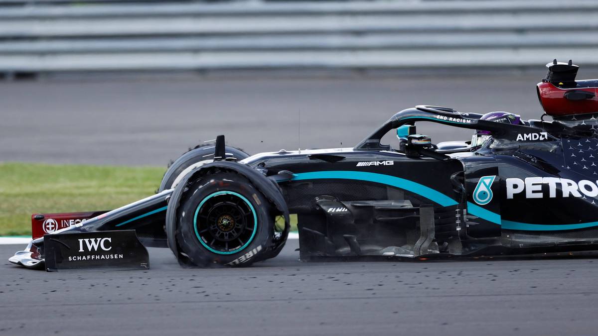 Der Reifen von Lewis Hamilton war komplett zerstört
