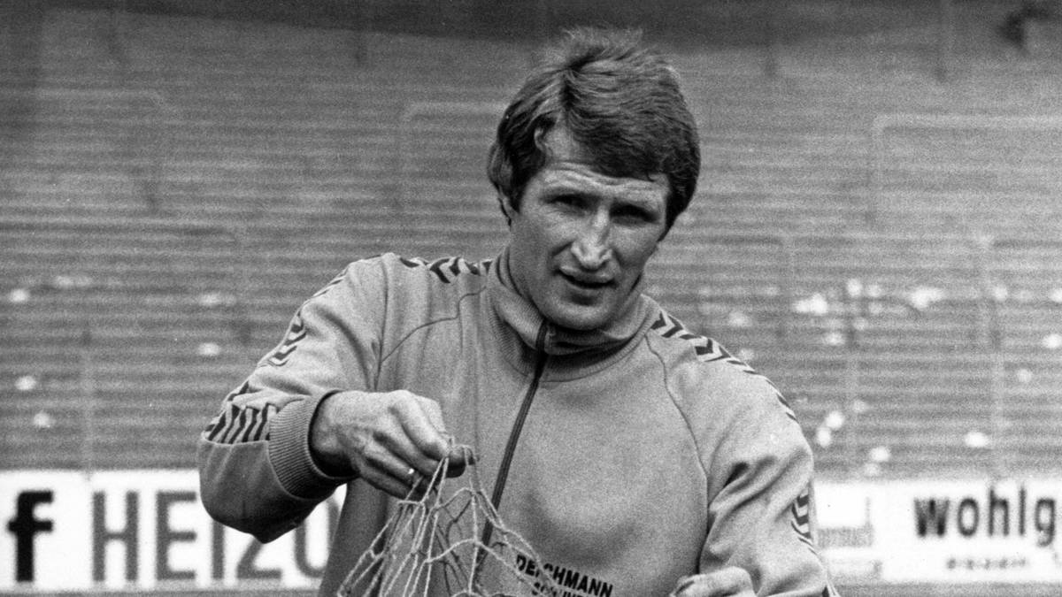 7. Hermann Erlhoff: Bundesliga-Debüt als Cheftrainer 1976 für Rot-Weiss Essen mit 31 Jahren, neun Monaten und zehn Tagen