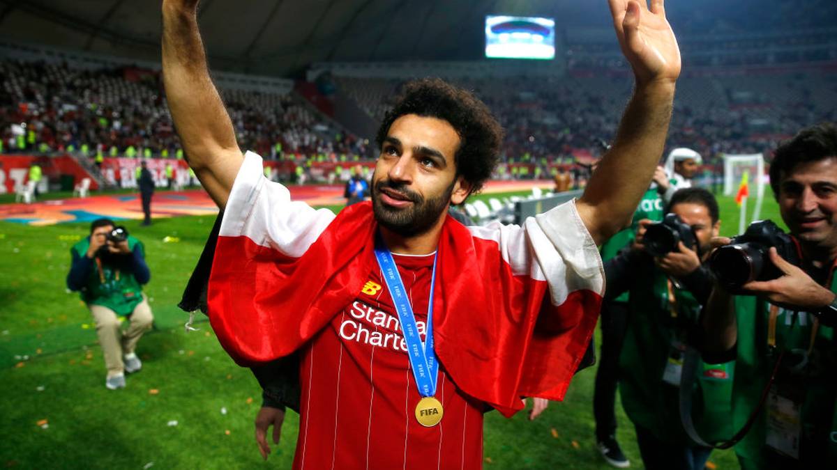 3. MOHAMMED SALAH (FC Liverpool, 175,1 Millionen): Auch seine Entwicklung nach dem Wechsel auf die Insel 2017 ist rasant. Der heute 27-Jährige schoss im ersten Reds-Jahr unglaubliche  44 Pflichtspiel-Toren und Liverpool damit 2018 unter anderem ins Champions-League-Finale