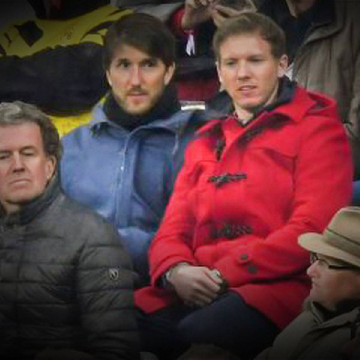 Julian Nagelsmann Versteigert Bayern Mantel Fur 1560 Euro Bei Ebay
