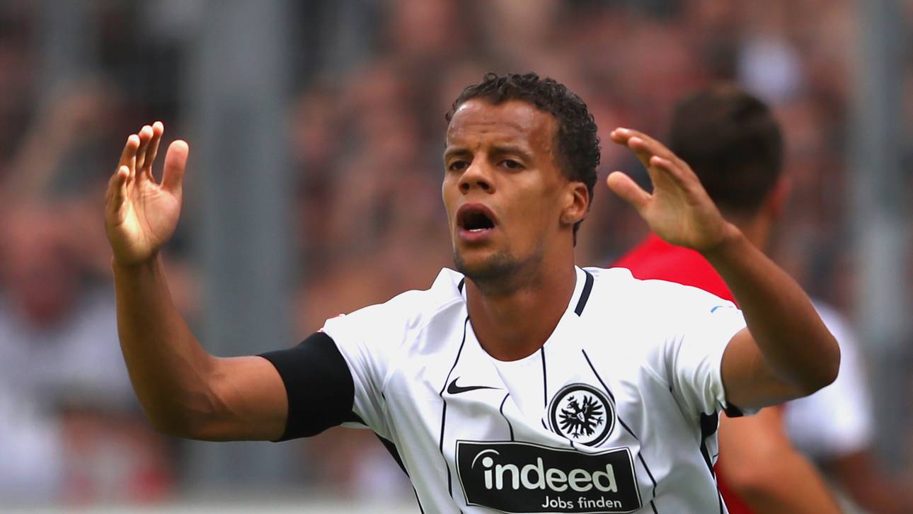 Chandler schwer am Knie verletzt