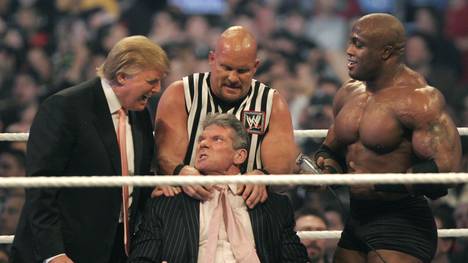 Donald Trump hat diverse Auftritte bei Vince McMahons WWE (u.) absolviert