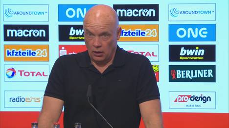 Fortuna Düsseldorf tritt den bitteren Gang in die zweite Liga an. Trainer Uwe Rösler stellt sich nach dem Abstieg den Fragen der Presse.