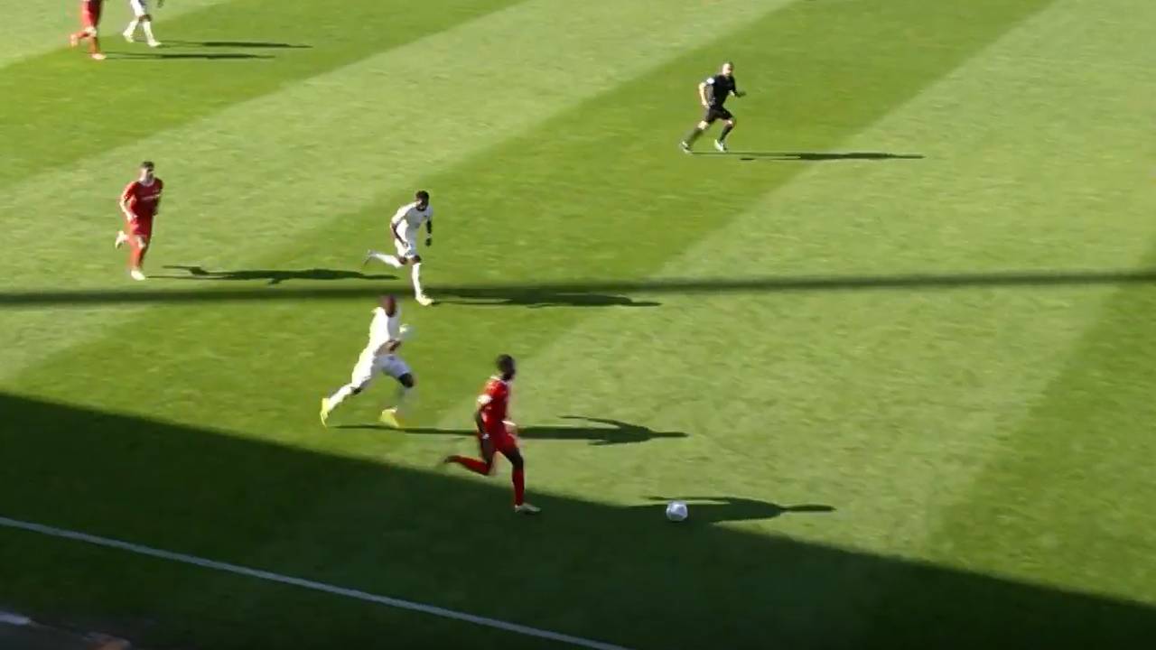 Davies? Bayern sieht sich bestätigt