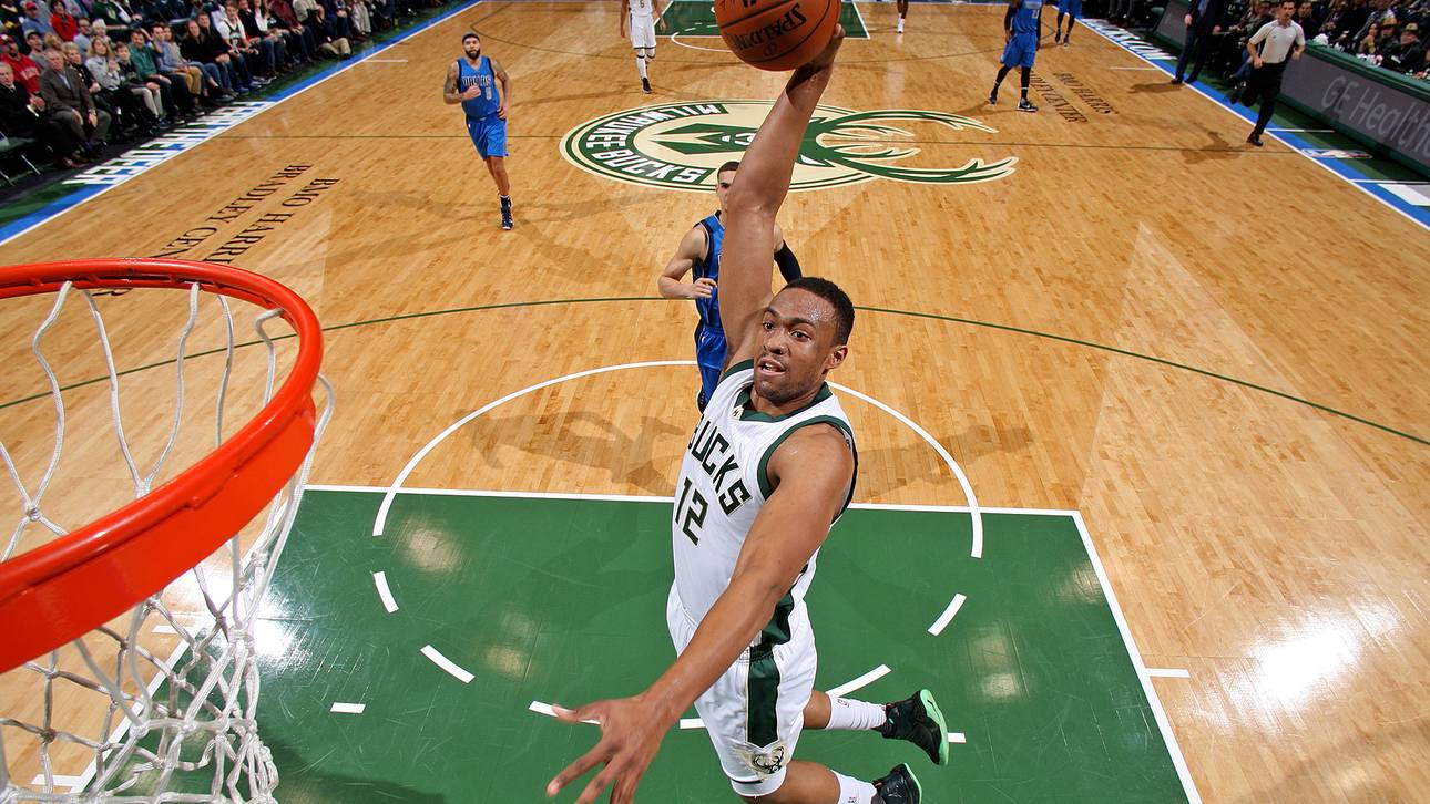 Mavs-Gegner stößt mit Kopf an Ring