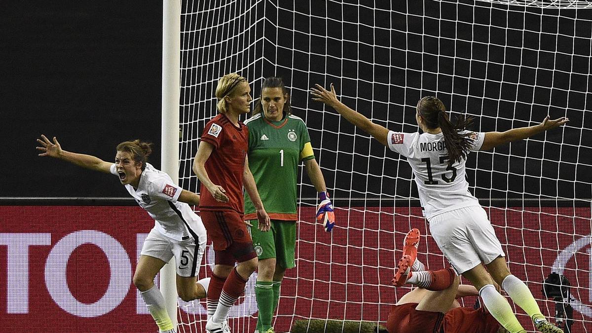 Kelley O'Hara von den USA trifft gegen Deutschland bei der Frauen-WM