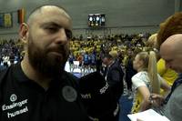 Der Allianz MTV Stuttgart verteidigt seinen Titel in der Volleyball Bundesliga in einem hochklassigen Saisonfinale. Kein Wunder also, dass Trainer Konstantin Bitter im Interview vor Stolz auf sein Team beinahe platzt.